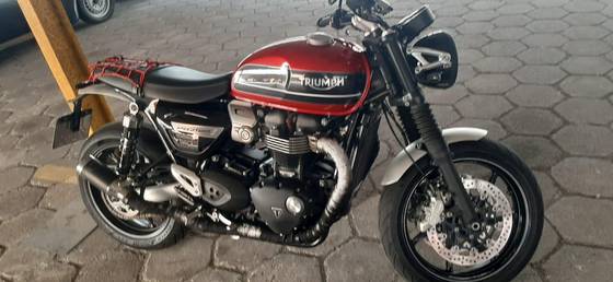 TRIUMPH SPEED TWIN 